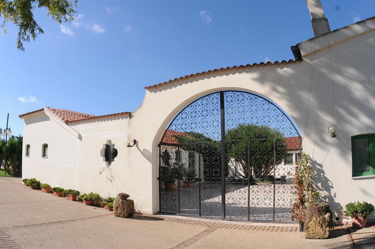 Hotel Masseria Marziale Brindisi Exterior foto